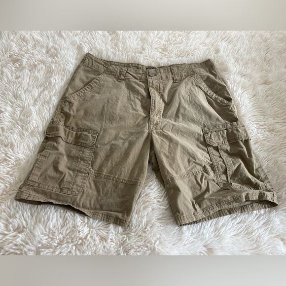 Wrangler Other - Wrangler Men's Khaki Cargo Shorts
